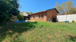 3 Bedroom Property for Sale in Langenhovenpark Free State